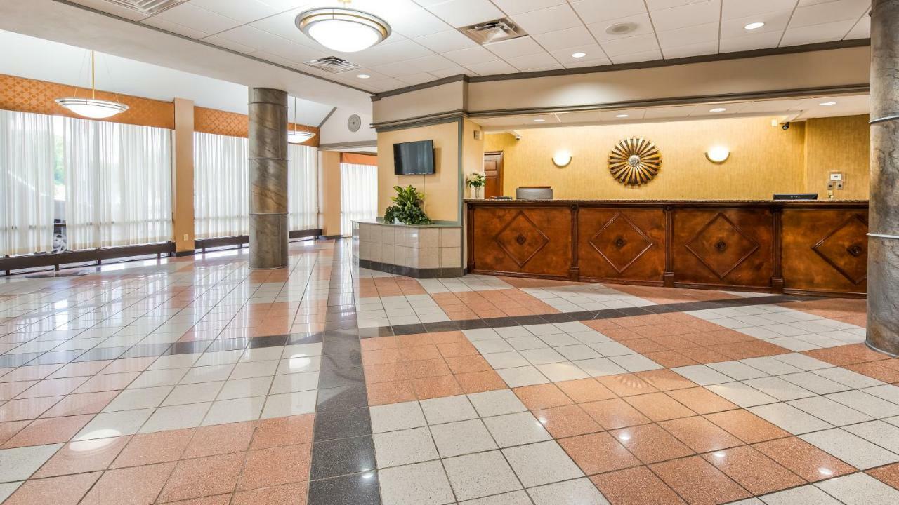 Kaiser Hotel برجتون المظهر الخارجي الصورة